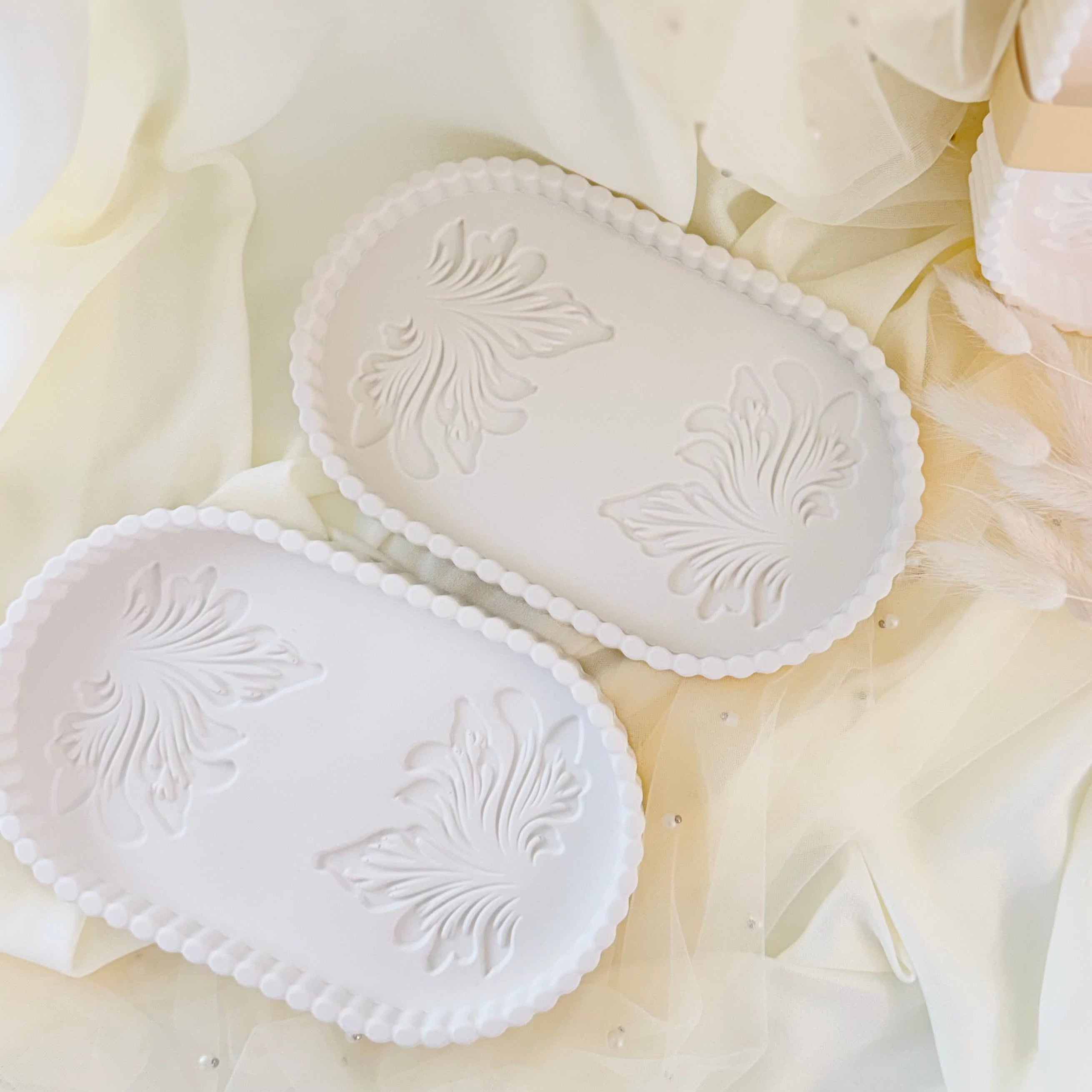 Vaso decorativo in ceramica con disegno