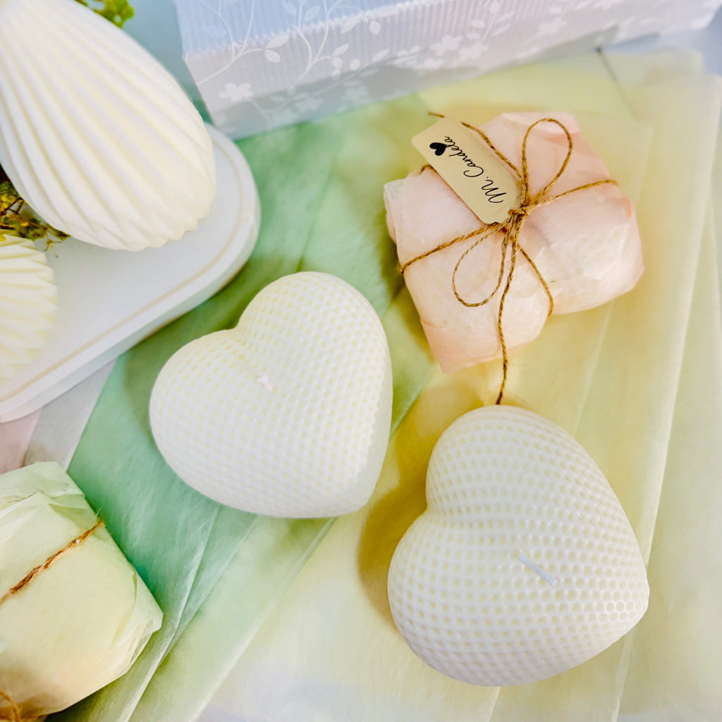 Candela a forma di cuore in cera